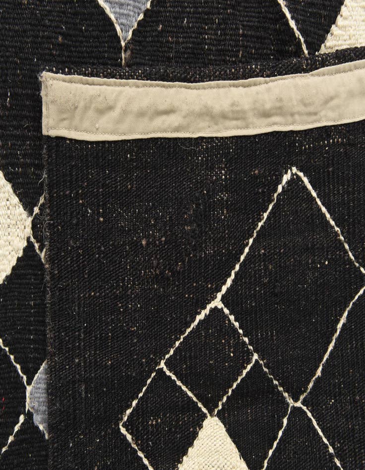 Detail image of 6' x 7' 10  Hand Woven Kilim Modern Wool Rug