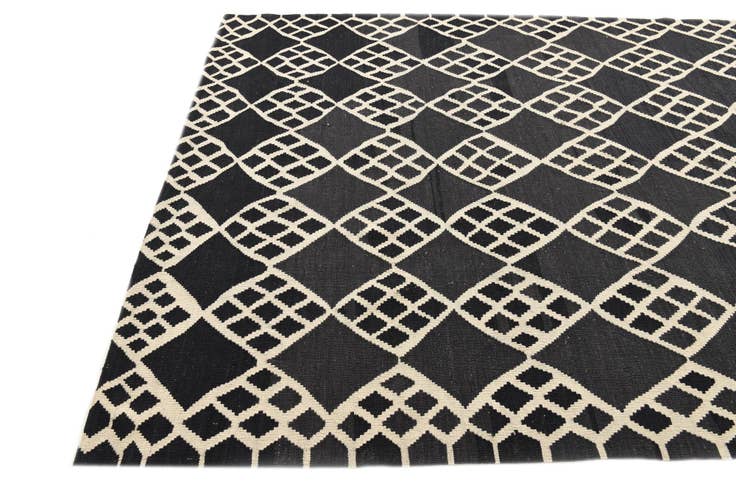 Detail image of 6' 3 x 8' 4 Hand Woven Kilim Modern Wool Rug