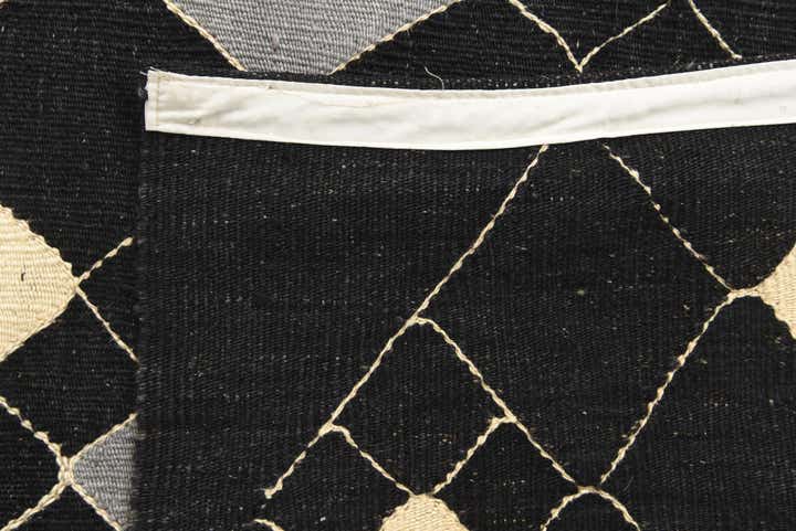 5' 1 x 6' 7 Hand Woven Kilim Modern Wool Rug