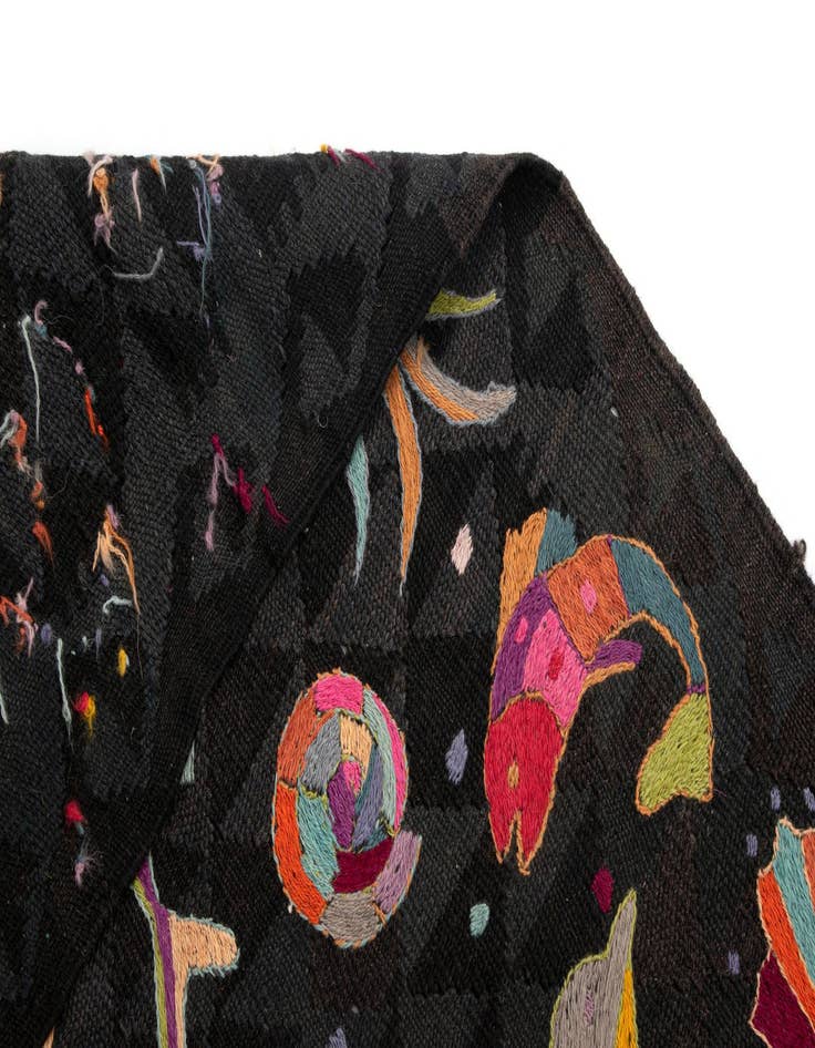 Detail image of 6' 2 x 9' 5 Kilim Wool Rug