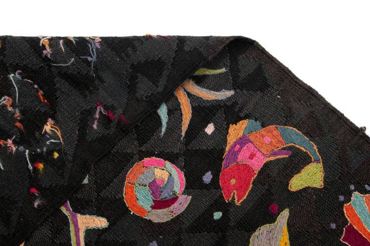 Detail image of 6' 2 x 9' 5 Kilim Wool Rug