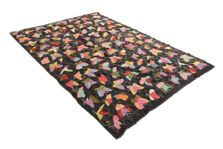 Detail image of 6' 4 x 9' 4 Hand Woven Kilim Suzani Wool Rug