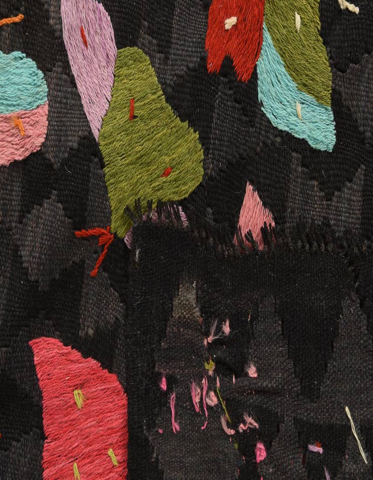 Detail image of 6' 4 x 9' 4  Hand Woven Kilim Suzani Wool Rug