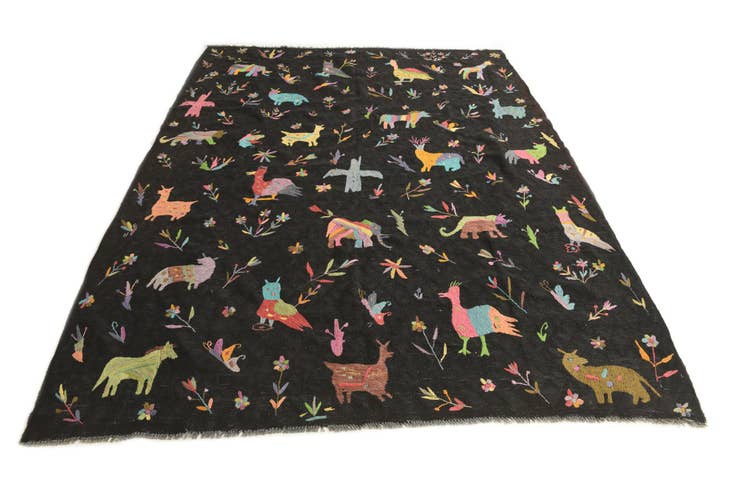 Detail image of 7' 2 x 9' 4 Hand Woven Kilim Suzani Wool Rug