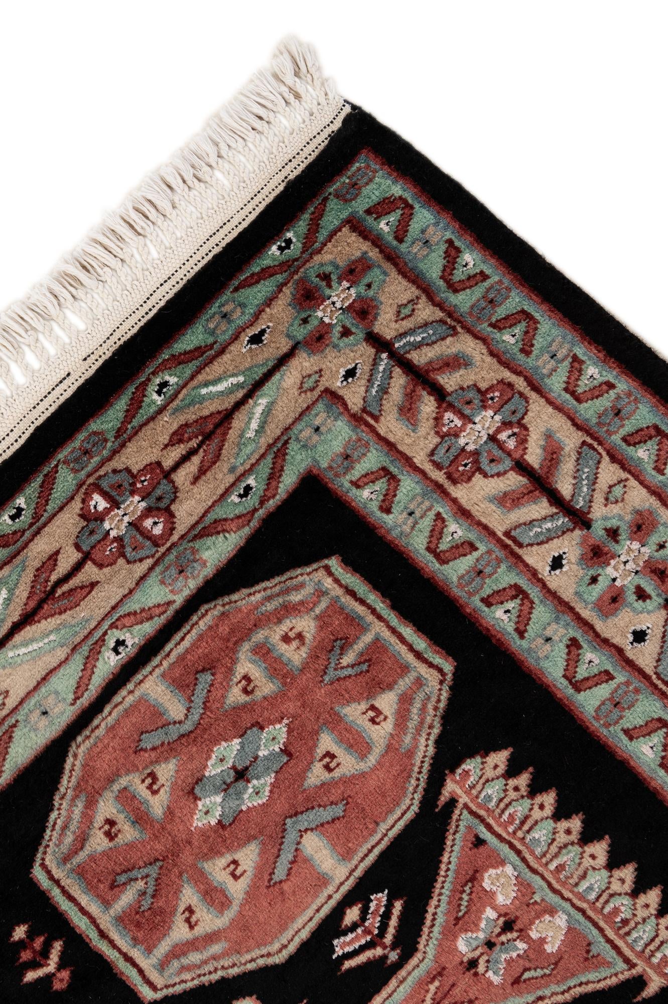 4' 4 x 6' 2 Hand Knotted Lahour Oriental Rug