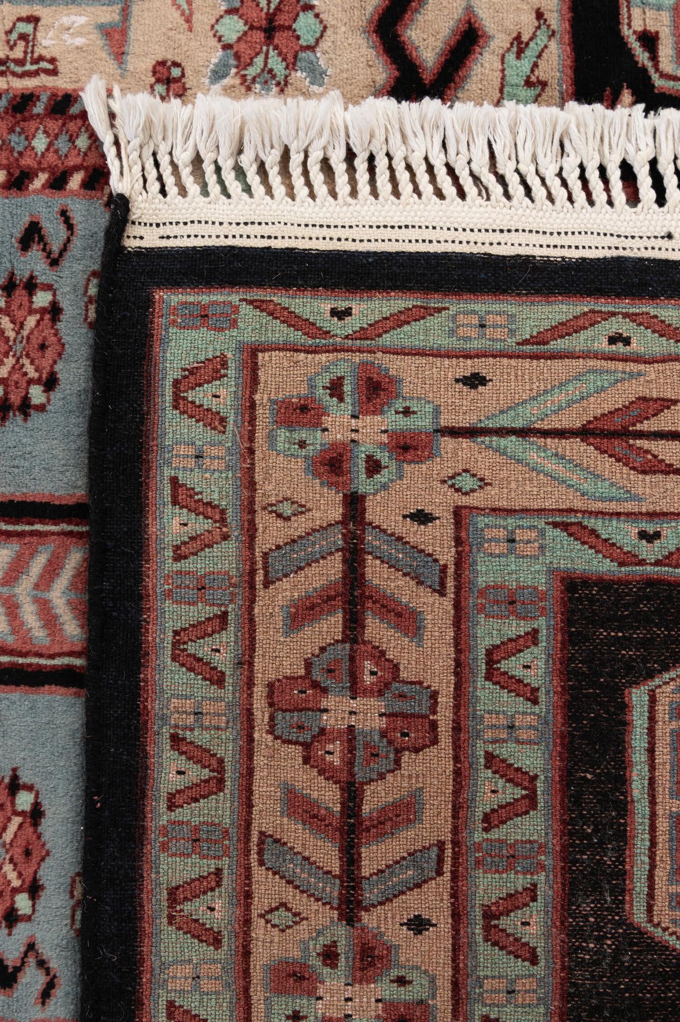 4' 4 x 6' 2 Hand Knotted Lahour Oriental Rug
