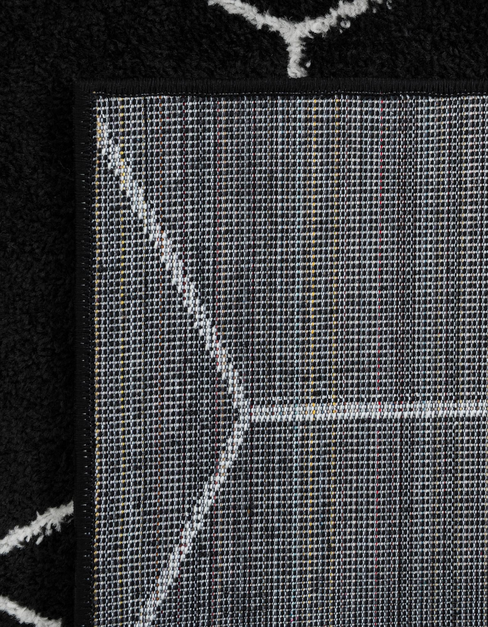 7' x 10' Lattice Frieze Rug