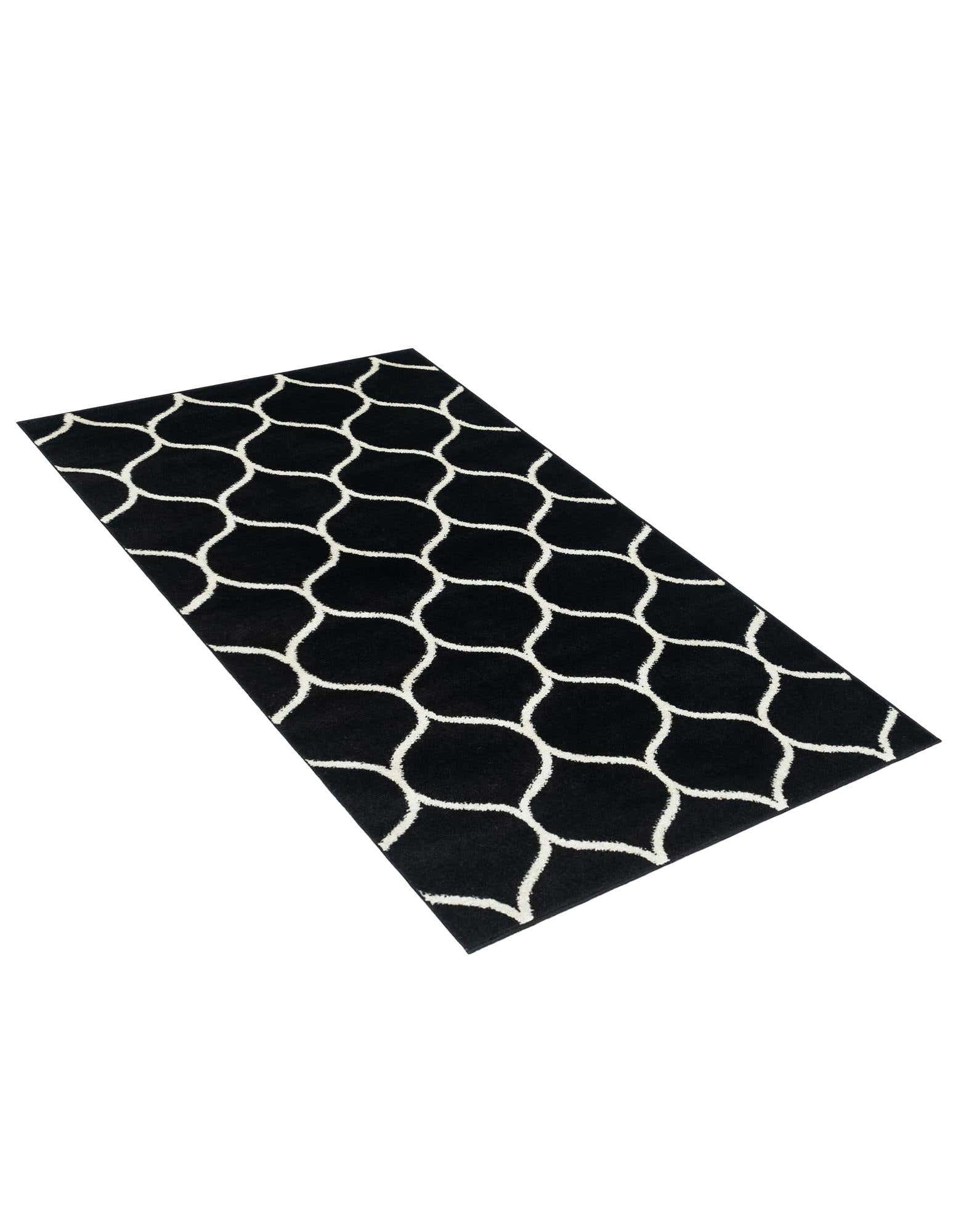 2' 8 x 4' 8 Lattice Frieze Rug