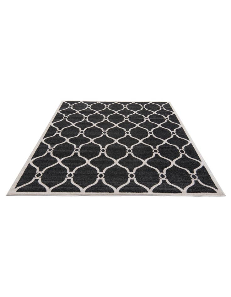 Detail image of 6' 5 x 9' 8 Lattice Rug