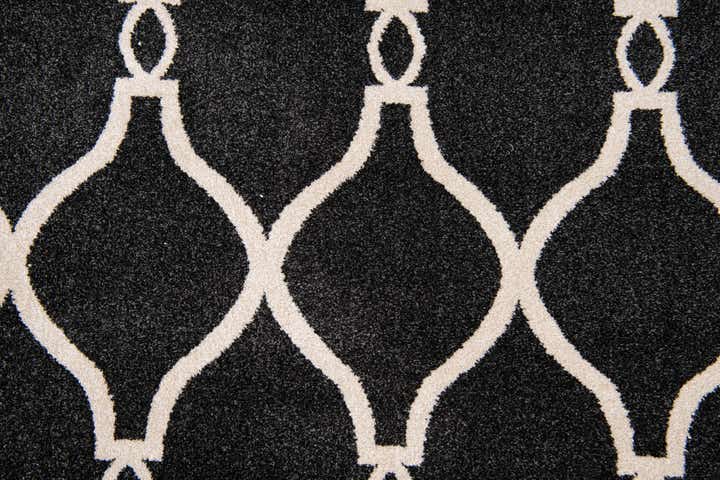 6' 5 x 9' 8 Lattice Rug