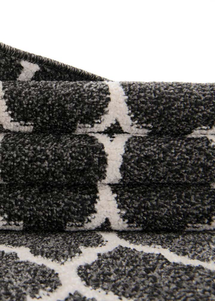 10' 8 x 16' 5 Lattice Rug