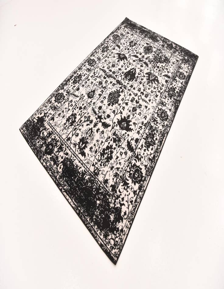 Detail image of 5' x 8' Legacy Rug