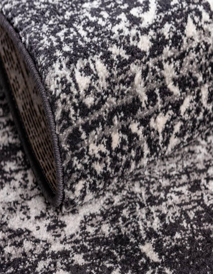 Detail image of 4' x 6' Legacy Rug