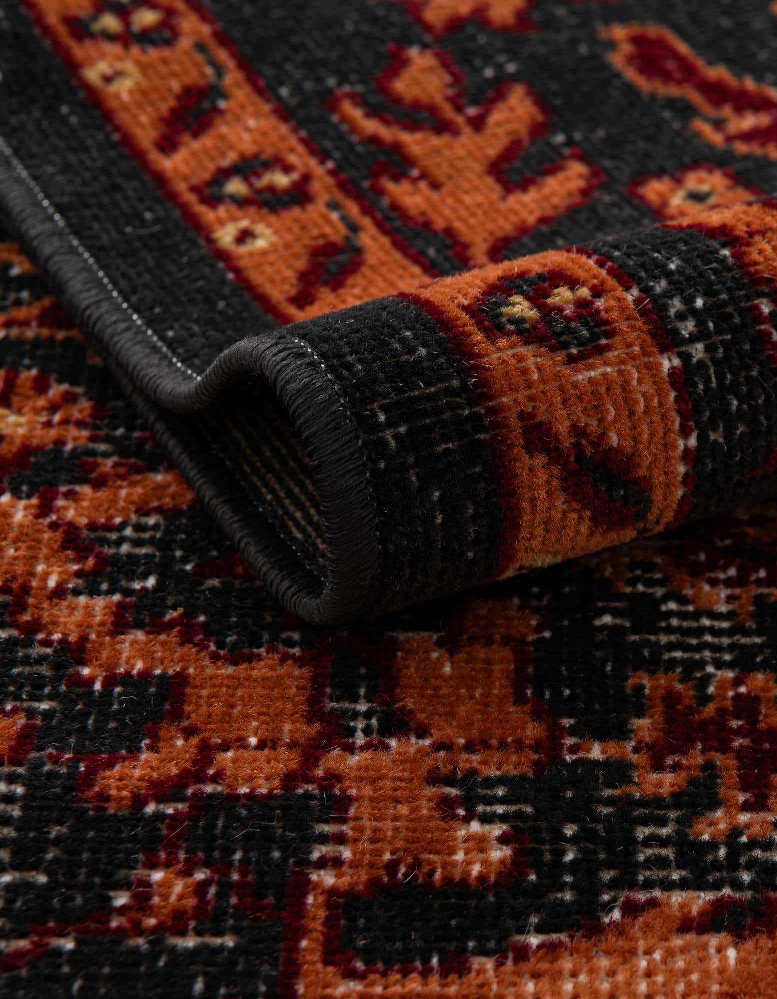 Detail image of 100cm x 160cm Lucerne Rug