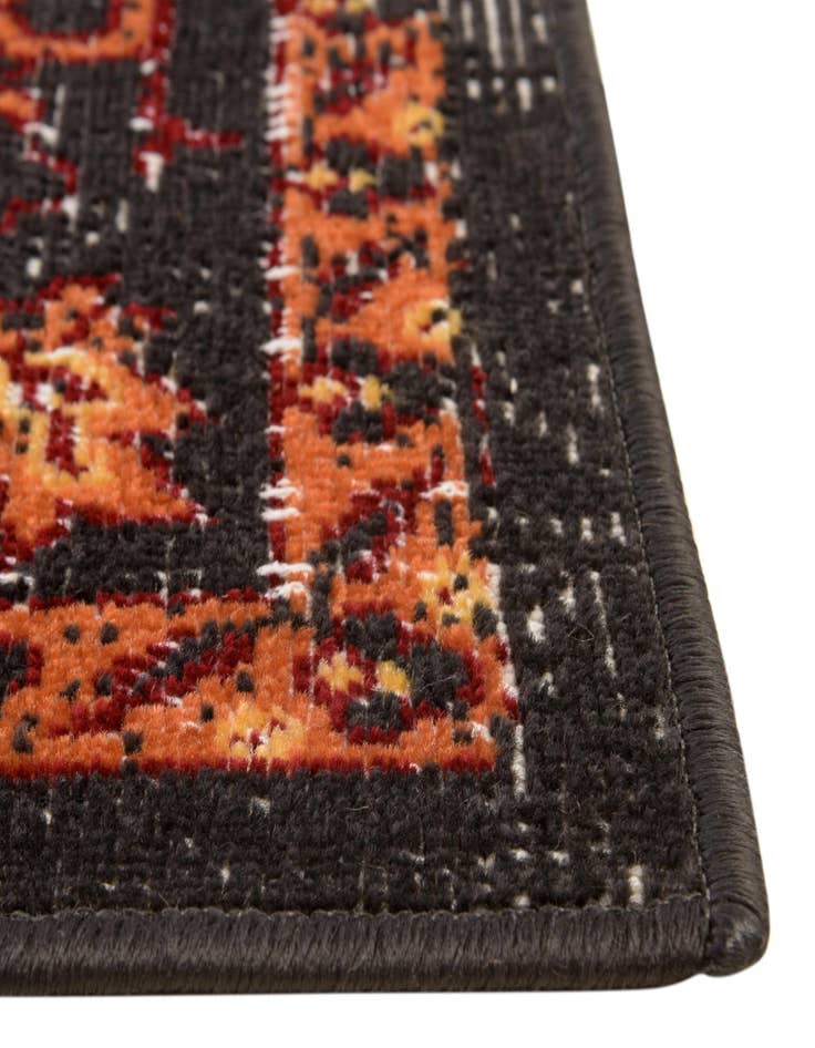 Detail image of 4' x 6' Lucerne Rug