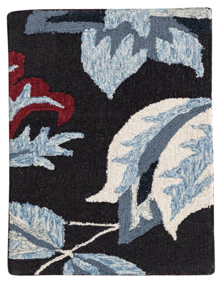 Detail image of 2' 1 x 3' Luna Rug