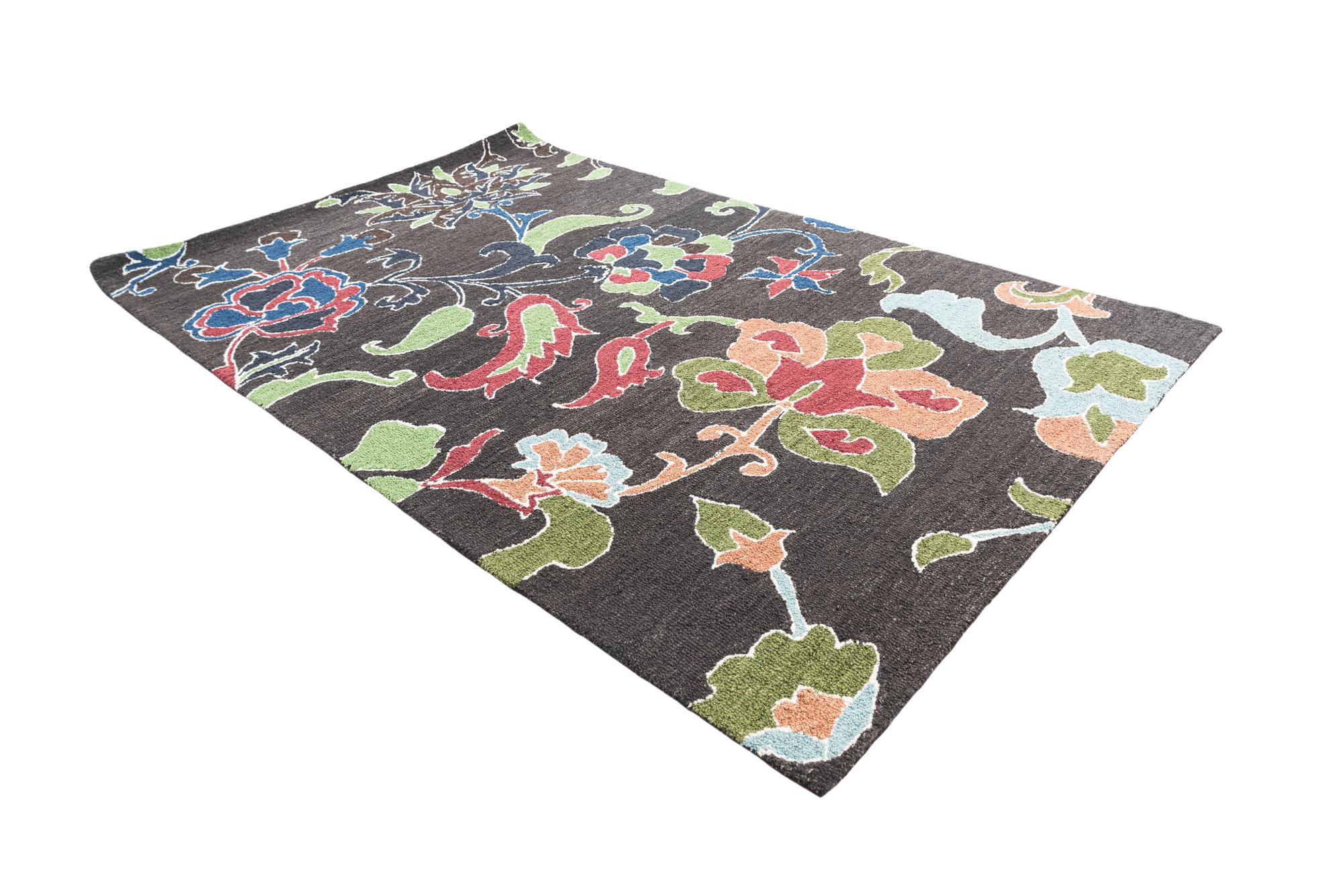 5' 1 x 8' Luna Rug