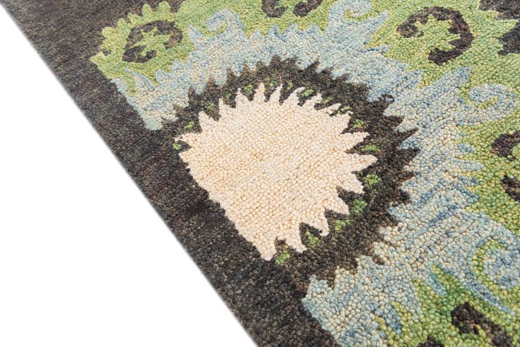Detail image of 8' x 9' 10 Luna Rug