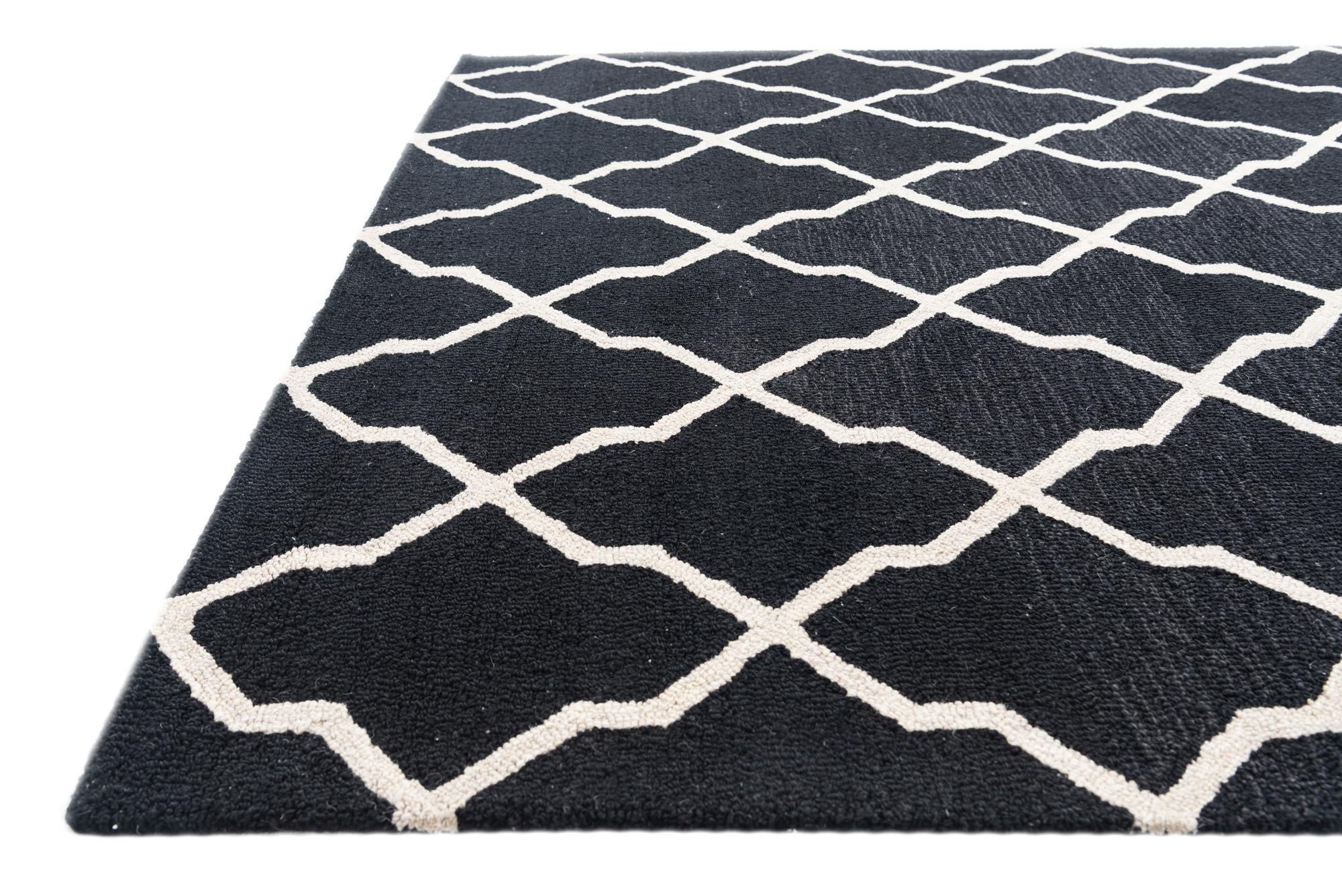 5' 1 x 8' Luna Rug