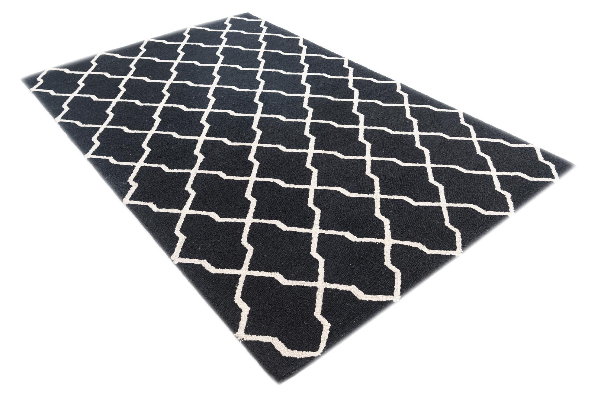 5' 1 x 7' 10 Luna Rug