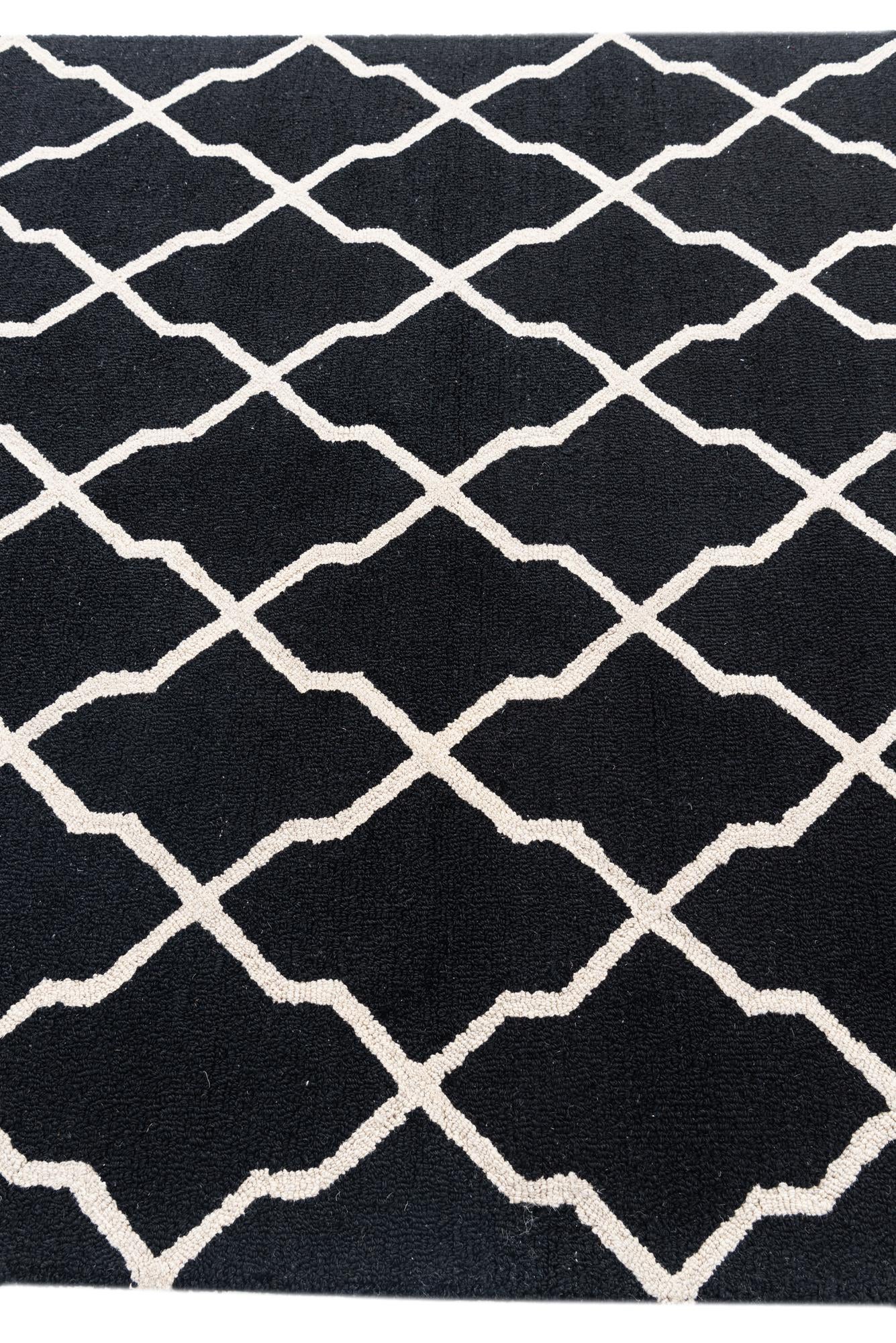 5' 1 x 7' 10 Luna Rug