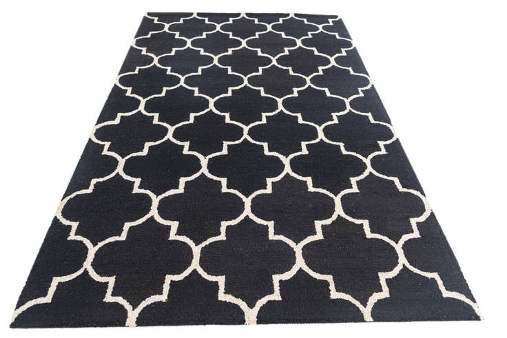 Detail image of 5' x 8' 1 Luna Rug