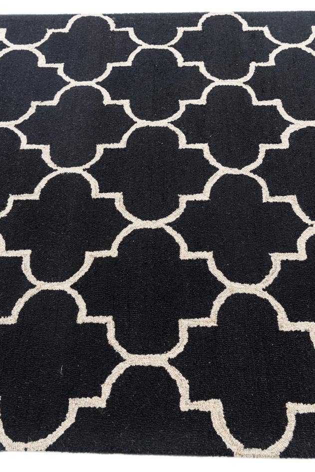 Detail image of 5' x 8' 1 Luna Rug