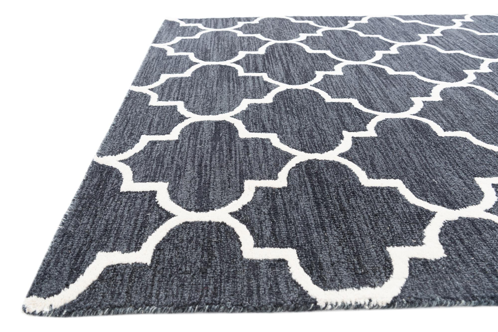 5' 1 x 8' Luna Rug