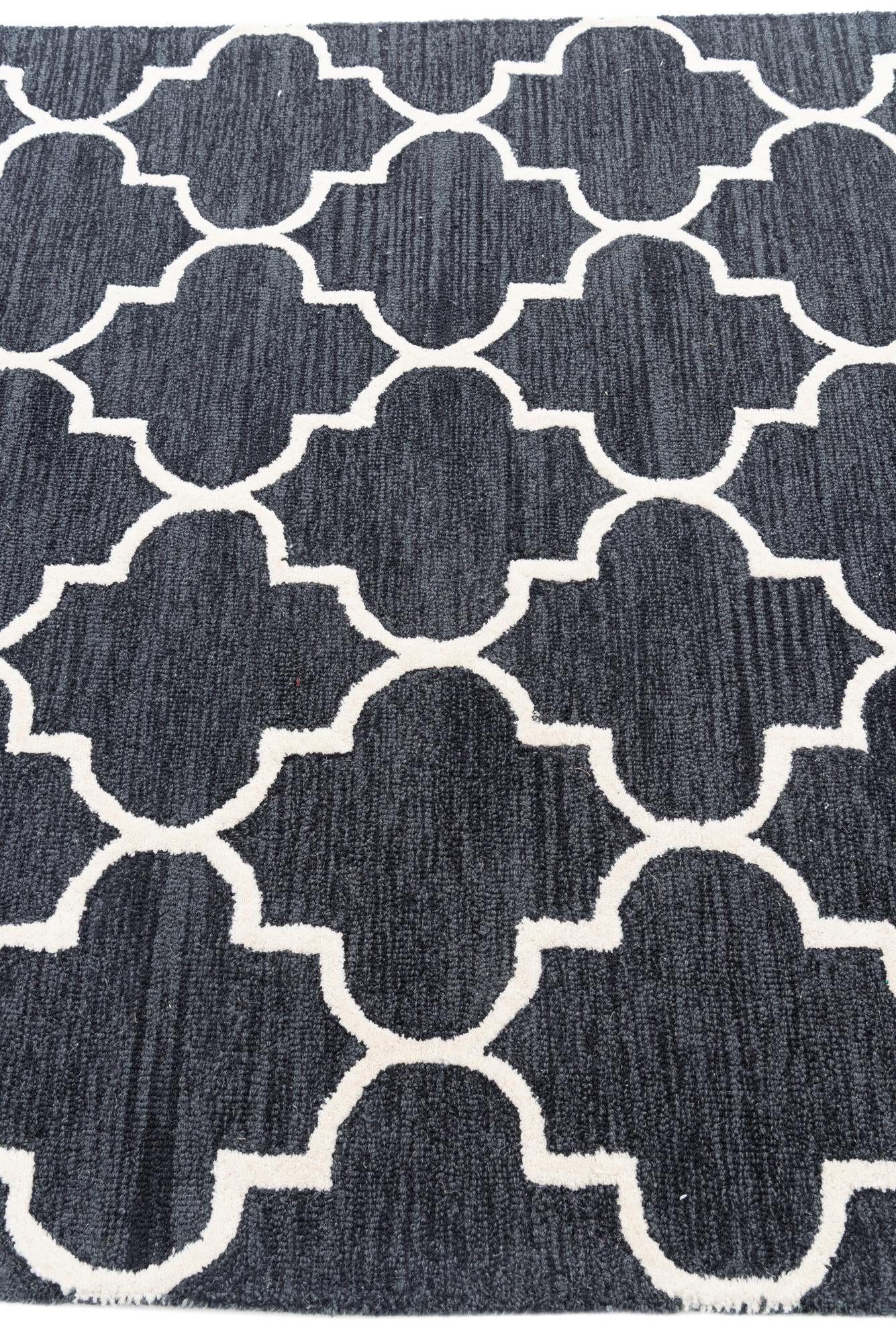 5' 1 x 8' Luna Rug