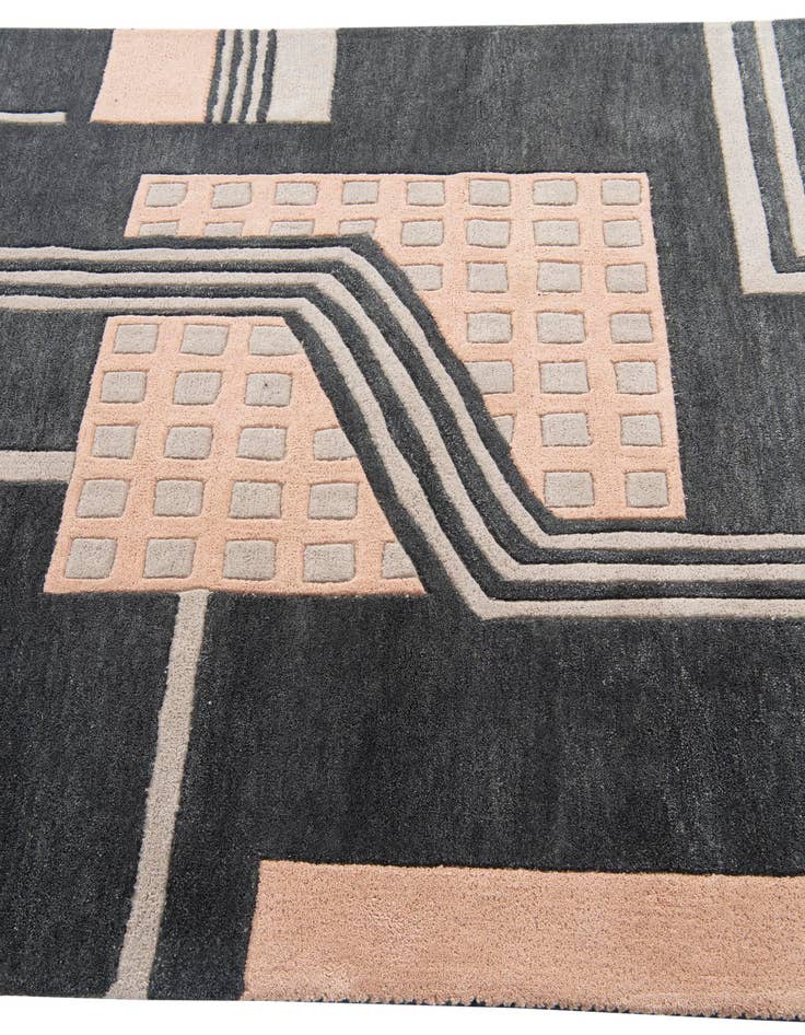 Detail image of 5' x 8' Luna Rug