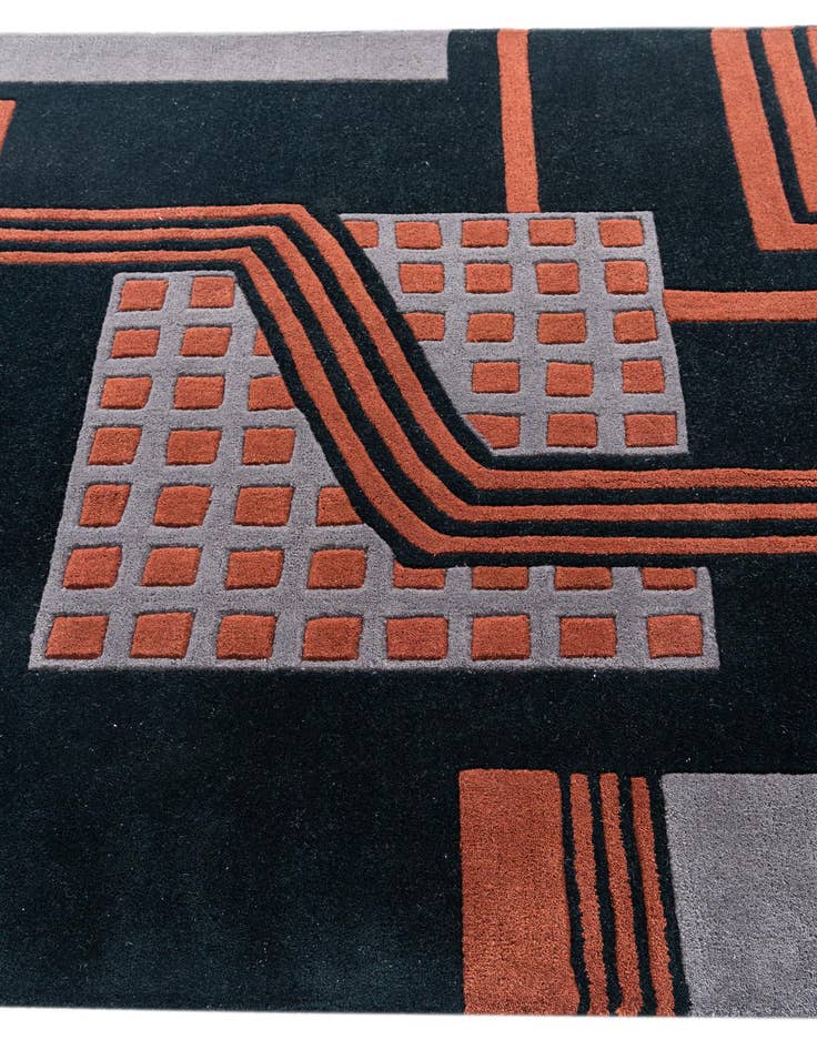 Detail image of 5' 1 x 8' Luna Rug