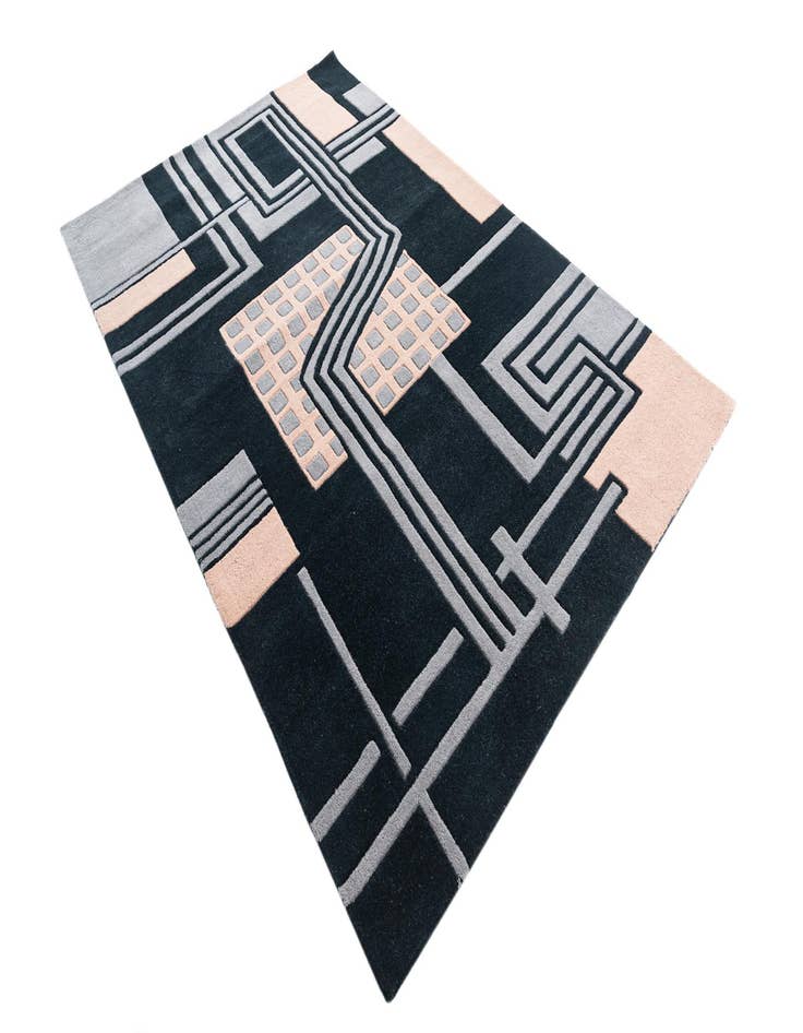 Detail image of 5' 1 x 8' Luna Rug