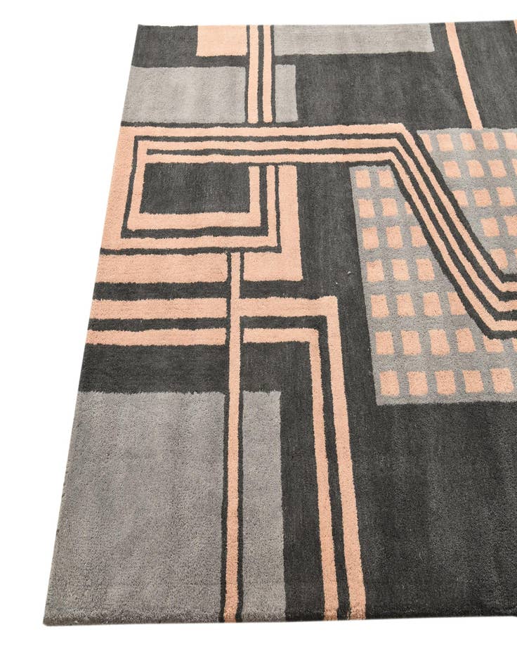 Detail image of 5' x 7' 11 Luna Rug