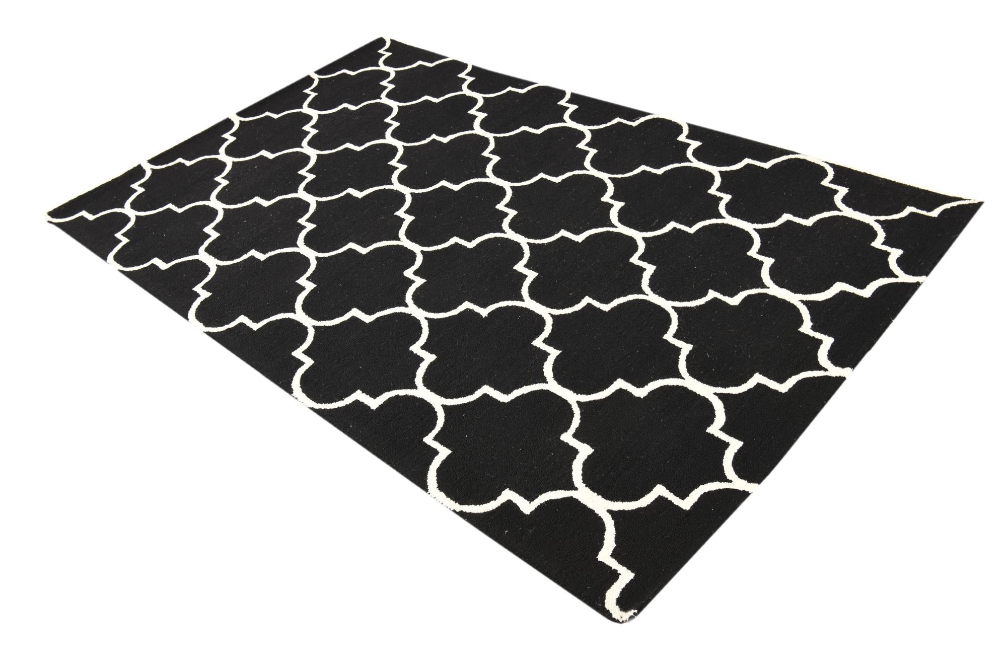 5' 1 x 8' Luna Rug