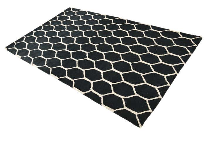 4' 8 x 7' 10 Luna Rug