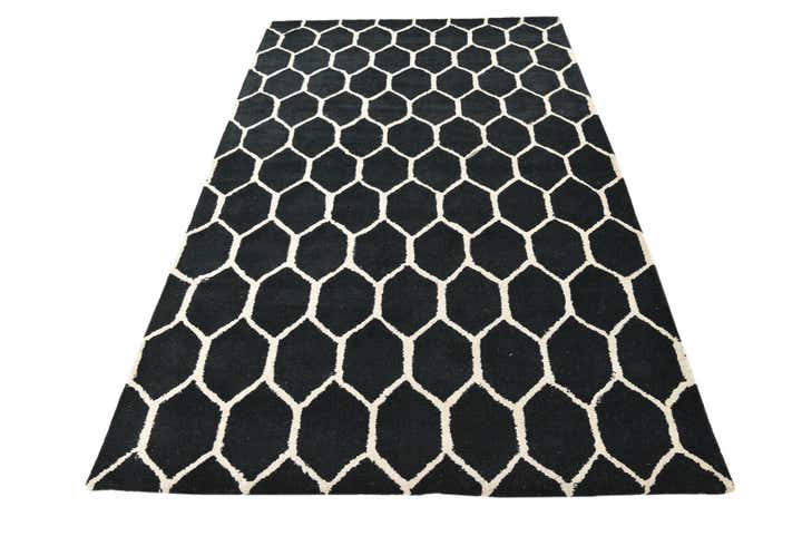 4' 8 x 7' 10 Luna Rug