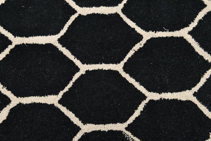 Detail image of 4' 8 x 7' 10 Luna Rug