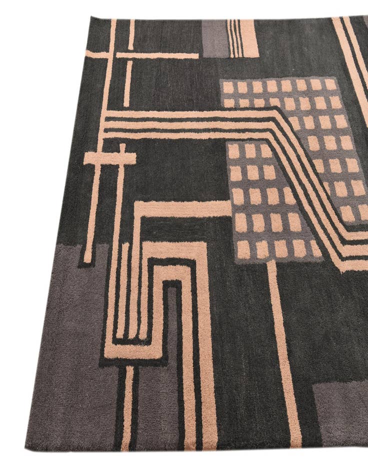 Detail image of 5' x 7' 11 Luna Rug