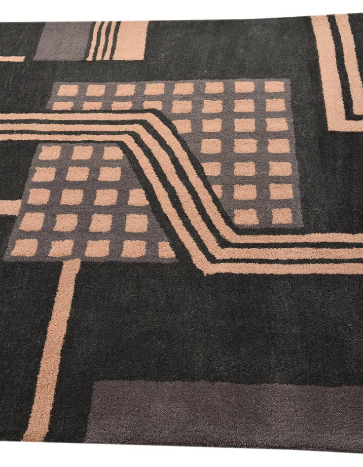 Detail image of 5' x 7' 11 Luna Rug