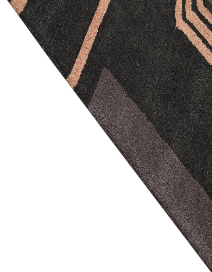 Detail image of 5' x 7' 11 Luna Rug