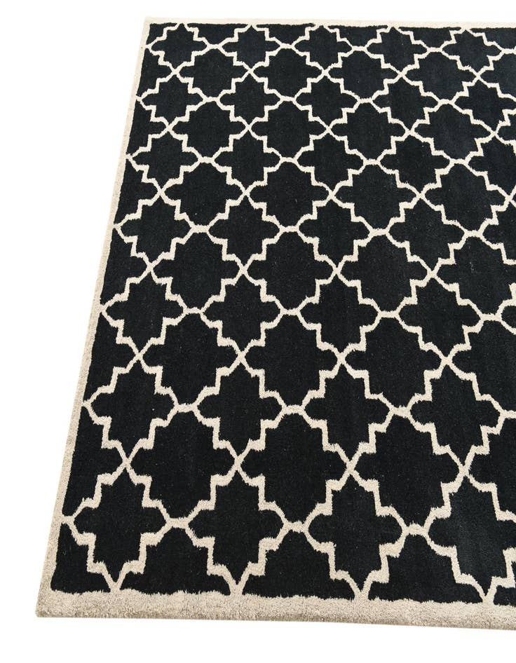 Detail image of 5' x 7' 10 Luna Rug