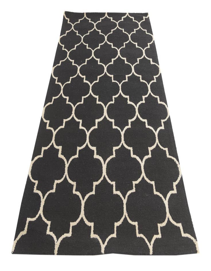 Detail image of 5' 1 x 8' Luna Rug