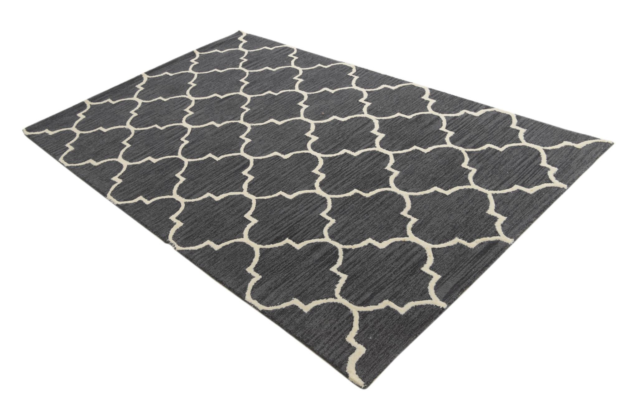 5' 1 x 8' Luna Rug