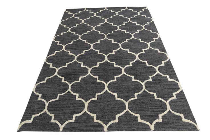 Detail image of 5' 1 x 8' Luna Rug