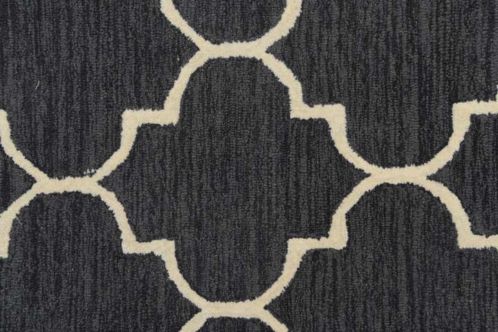 5' 1 x 8' Luna Rug