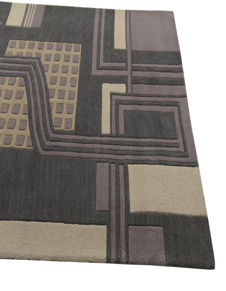 Detail image of 5' 1 x 8' Luna Rug