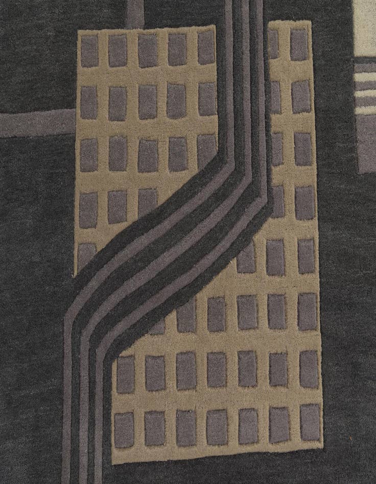 Detail image of 5' 1 x 8' Luna Rug
