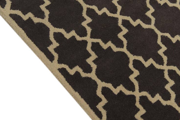 Detail image of 5' x 8' Luna Wool Rug