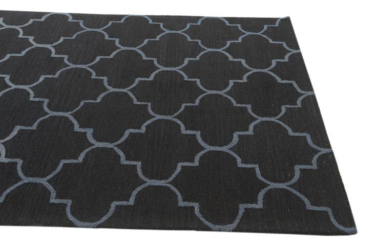 Detail image of 5' 1 x 8' 1 Luna Wool Rug
