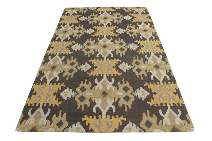Detail image of 5' x 7' 10 Luna Wool Rug
